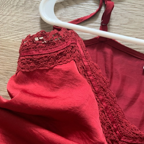 Women’s silk top. - Picture 4 of 4